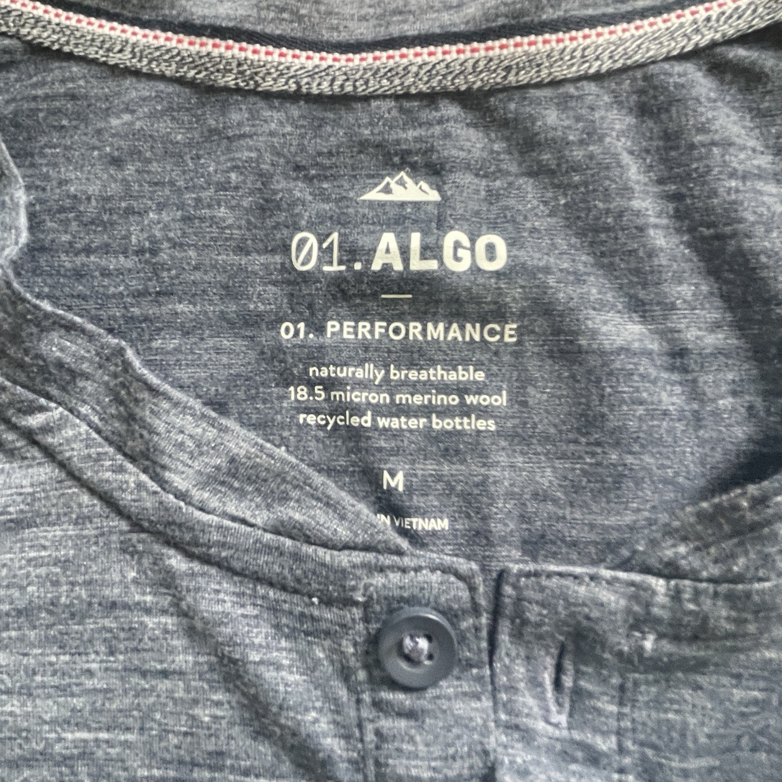 01 Algo Performance Merino Wool Henley Shirt Mens Medium Gray Short Sleeve