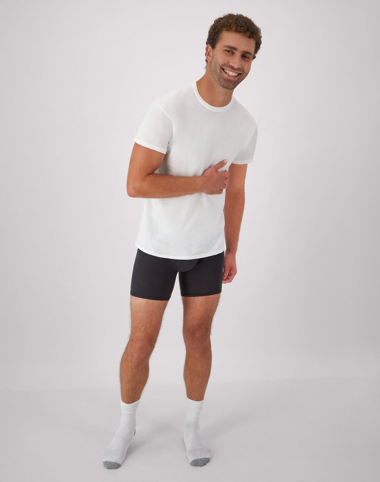 Hanes Men’s White Crewneck T-Shirt 6-Pack Undershirt Tee TAGLESS FreshIQ Comfort