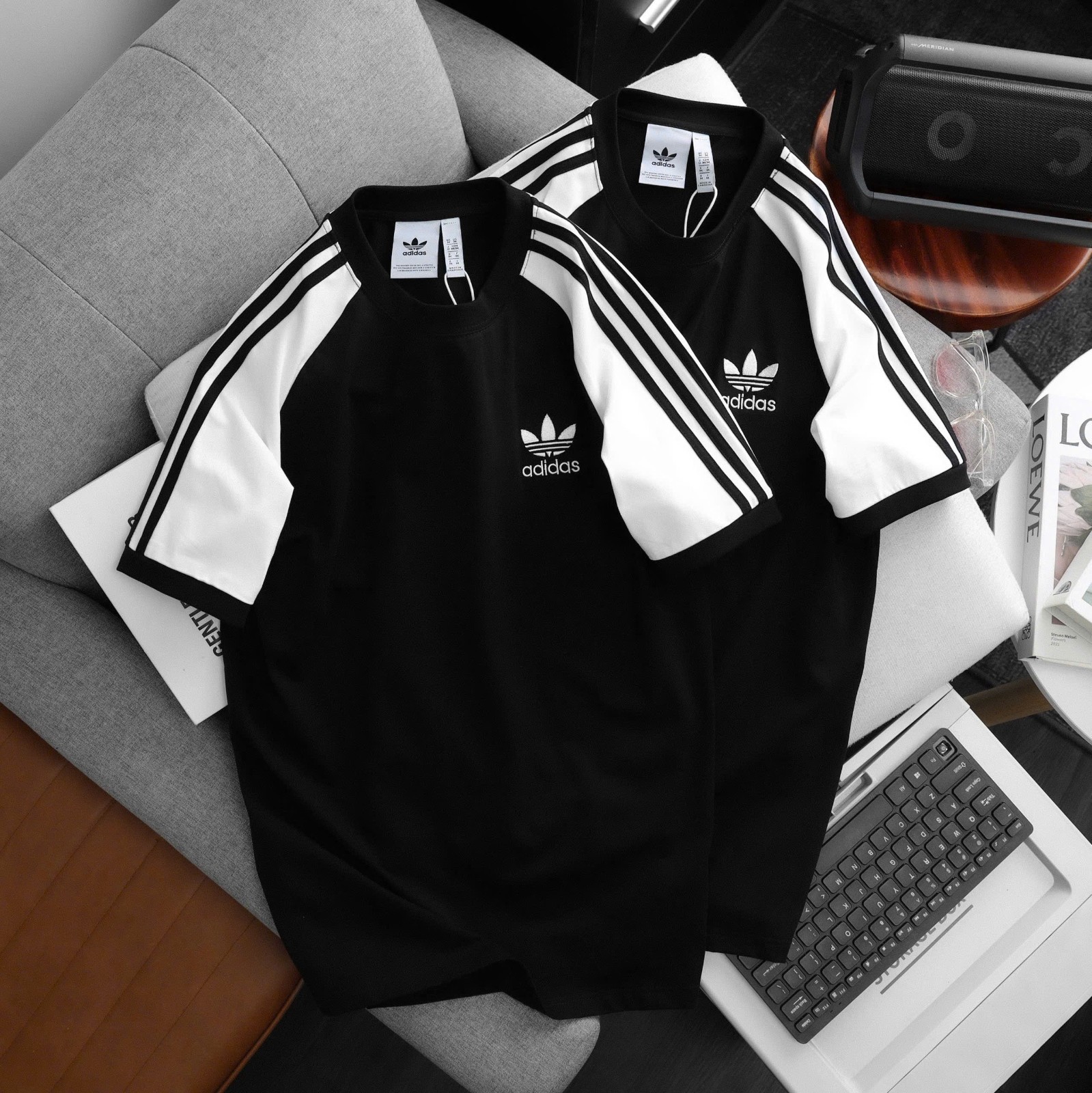 ADIDAS ORIGINALS 3-STRIPES CALIFORNIA Retro Trefoil TEE SHIRT ~ BLACK Slim Fit