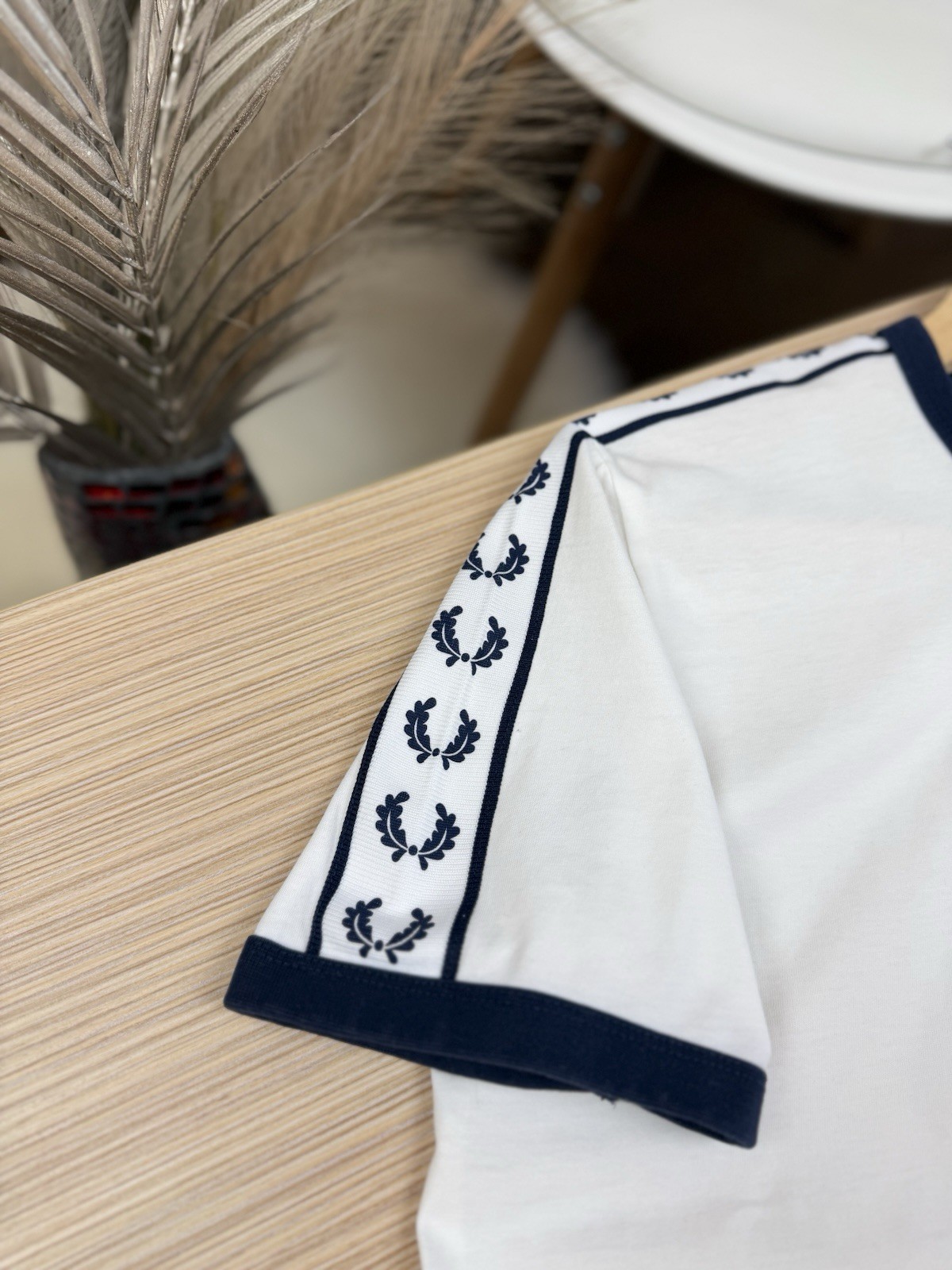 Fred Perry Taped Ringer Shirt Mens Size S White Laurel Wreath Sleeve M6347