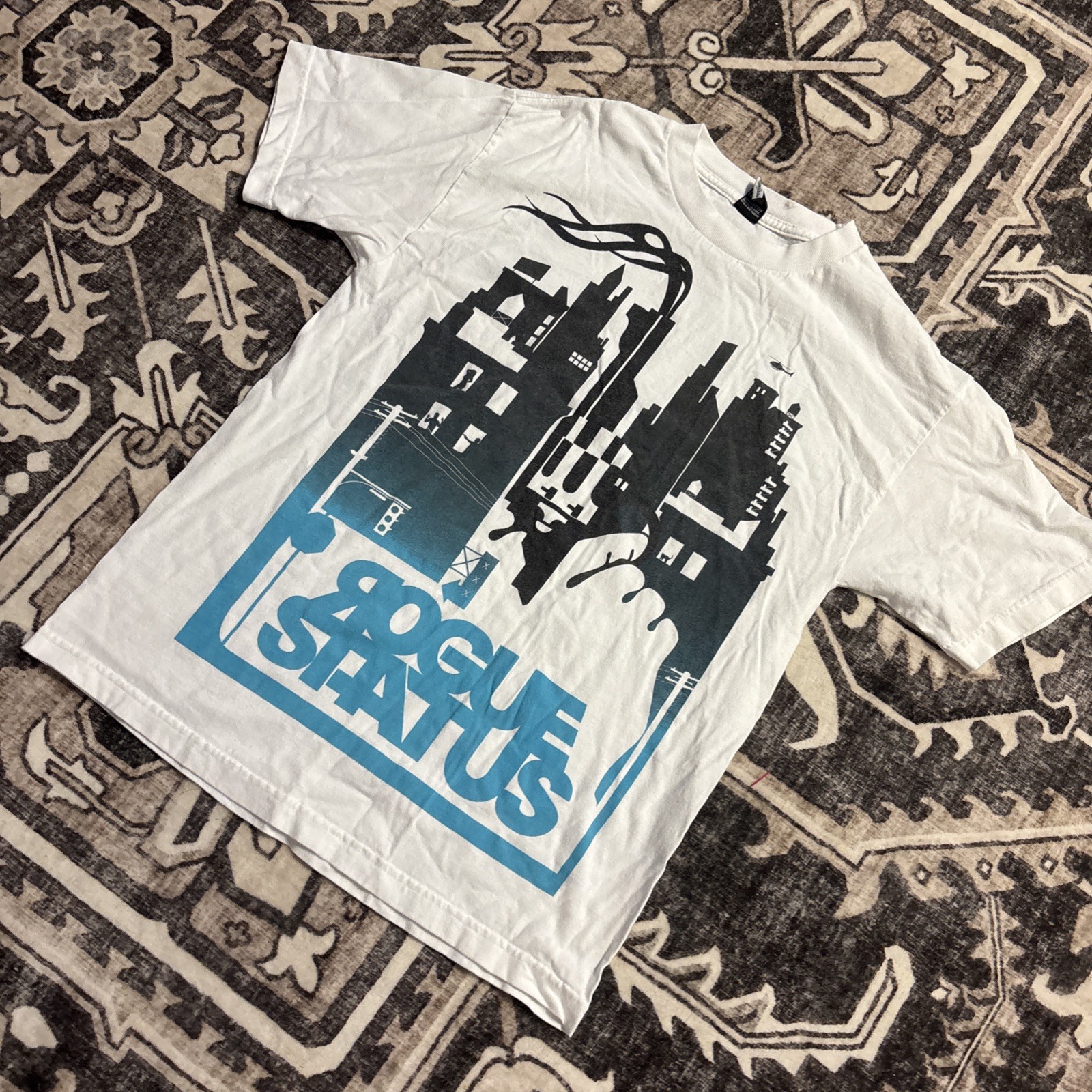 White Y2K Rogue Status Mean Street Short-sleeve T-shirt Size Medium