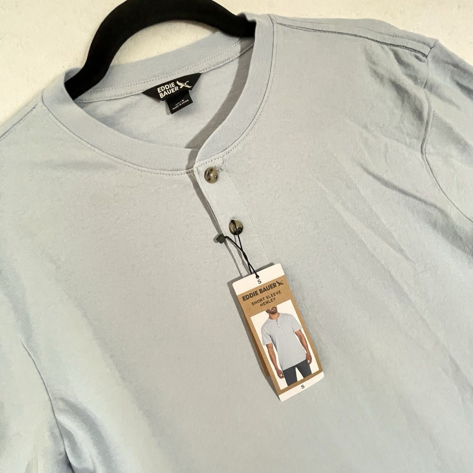 Eddie Bauer Men’s Classic Fit Short Sleeve Soft Henley Small