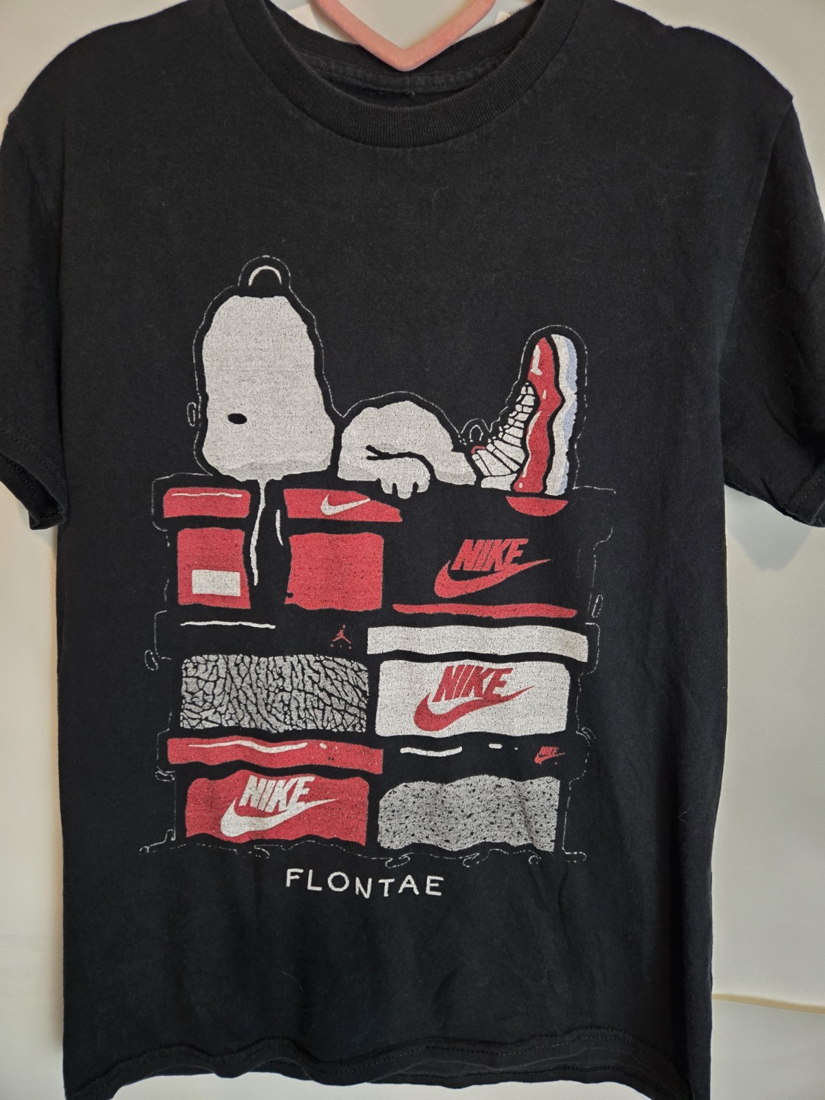 Snoopy Air Jordan Nike T-shirt Sz Sm Flontae Sneakerhead Peanuts Michael Hype