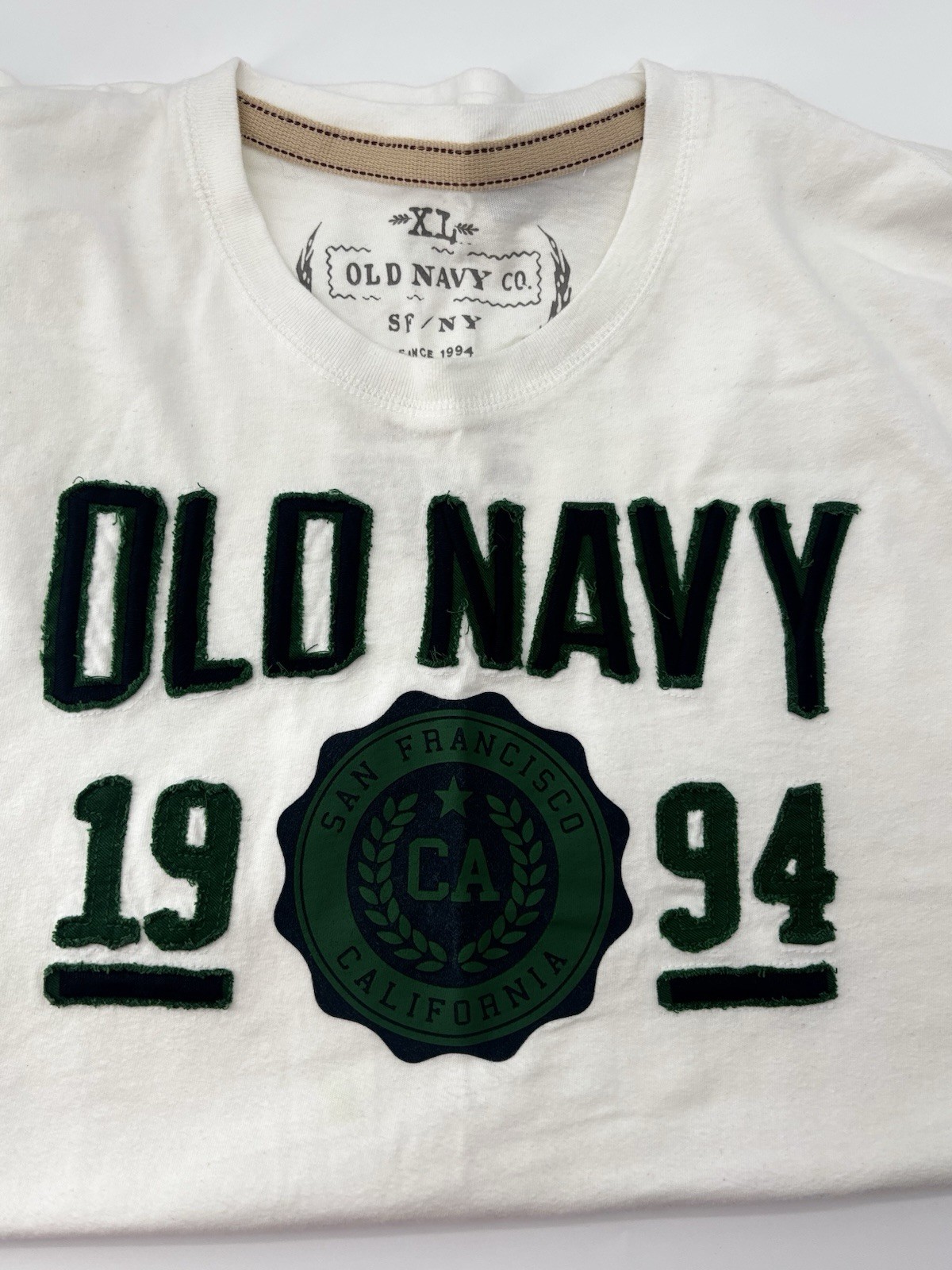 Old Navy Men’s Graphic Logo Crewneck Short Sleeve T-Shirt XL White Green Black