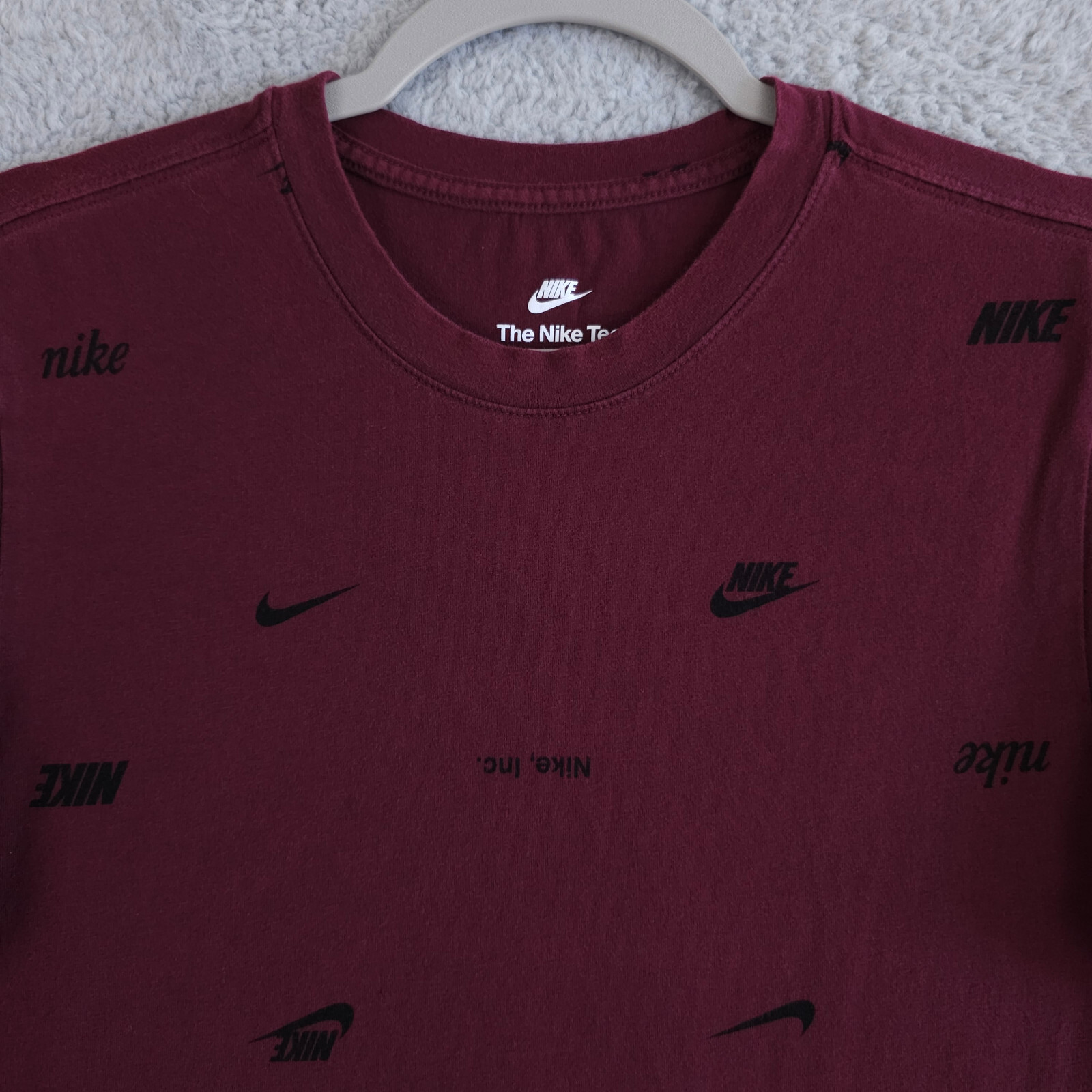 Nike NSW Club Shirt Mens Small Red Black All Over Print AOP Logo Crew Neck Tee