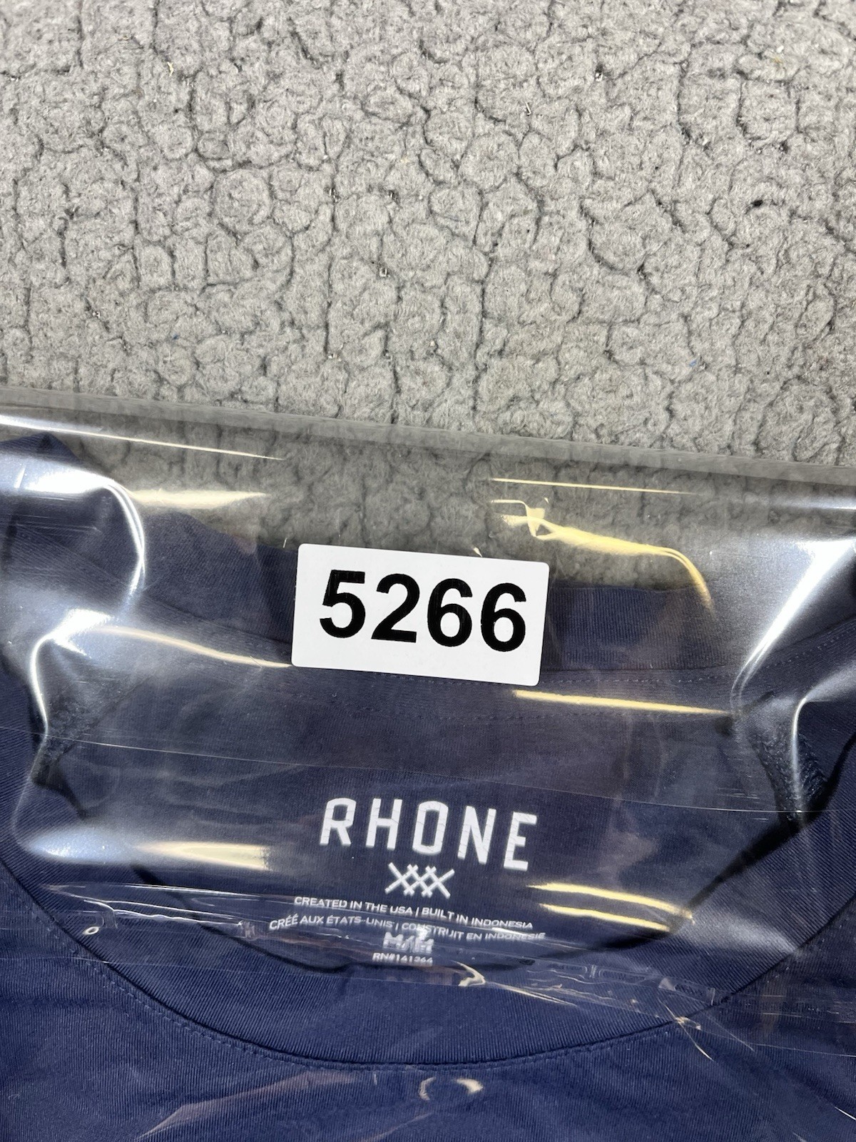 Rhone Reign Shirt Mens Medium Blue Long Sleeve Performance Training