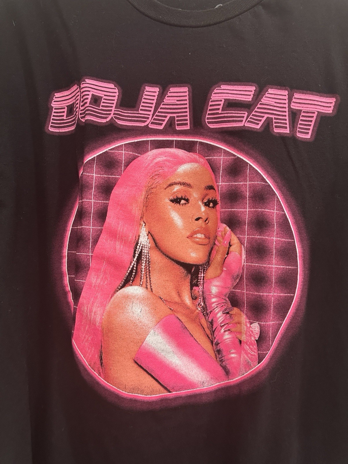 Doja Cat Black/Pink Graphic Logo Tee, Cotton Knit Crew Neck, XL Regular Fit
