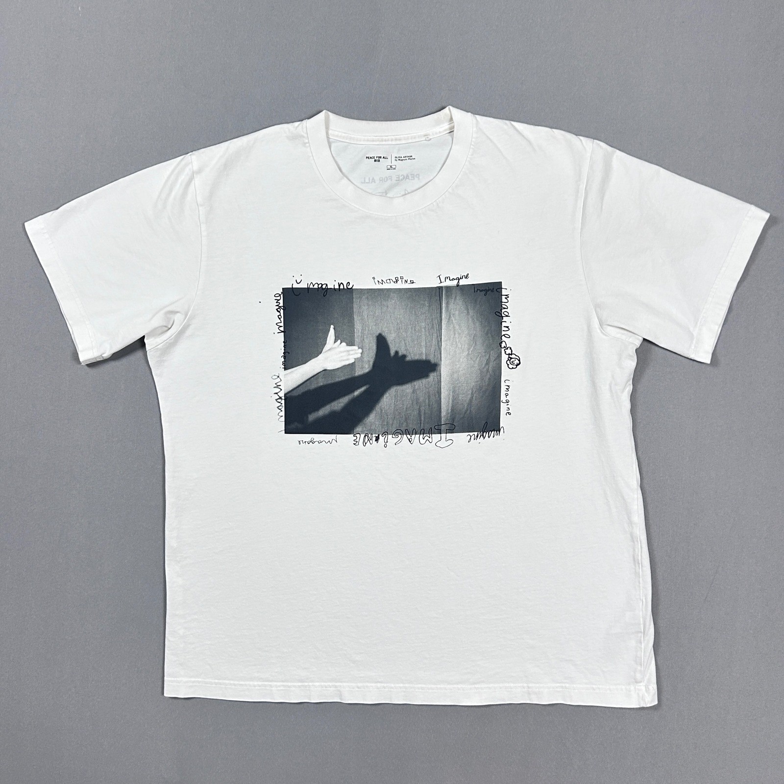 Uniqlo Peace For All Olivia Arthur Imagine Graphic T-Shirt Mens XL Unisex White