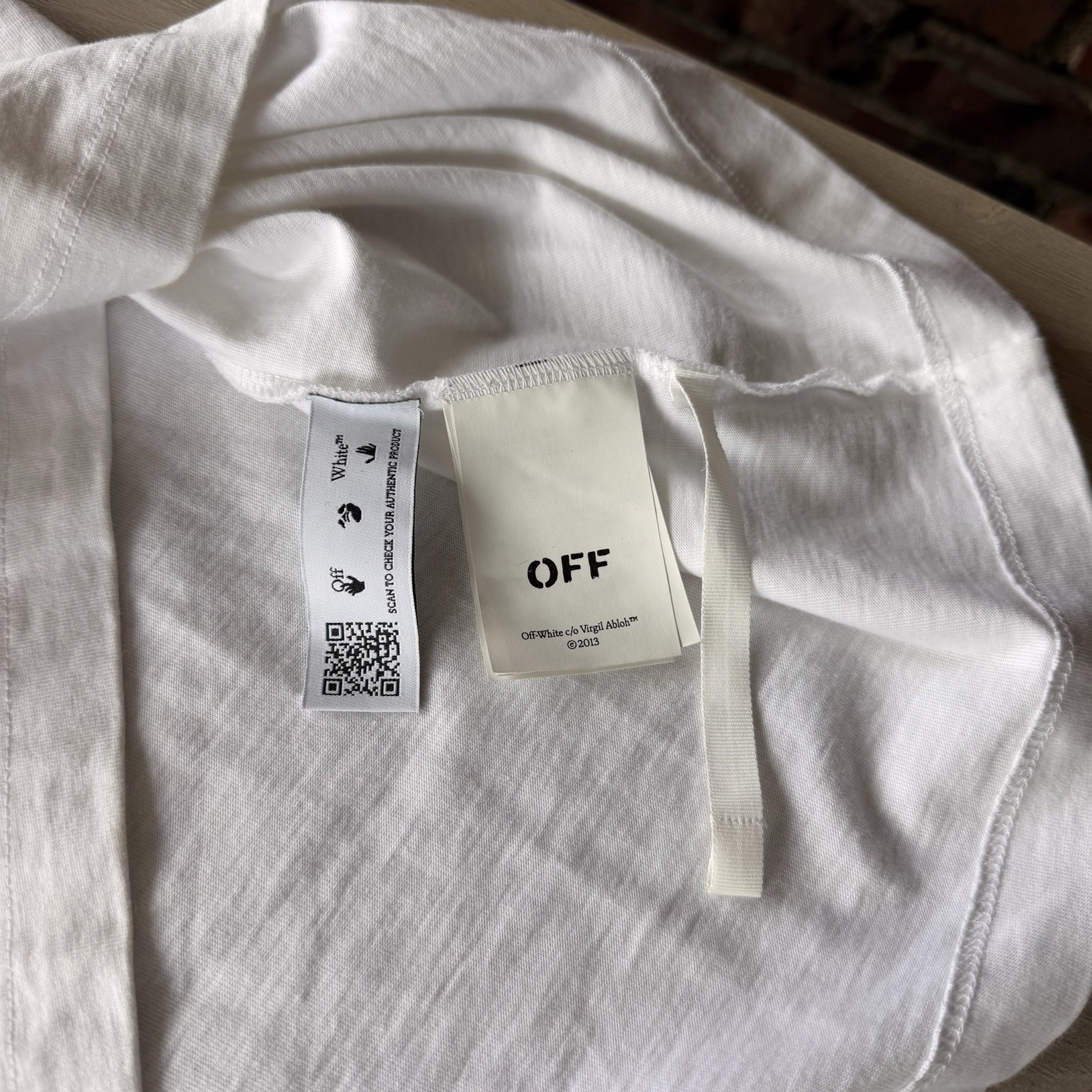 Off-White Main Label Arrows Graphic T-Shirt White Yellow Black Men’s XL Cotton