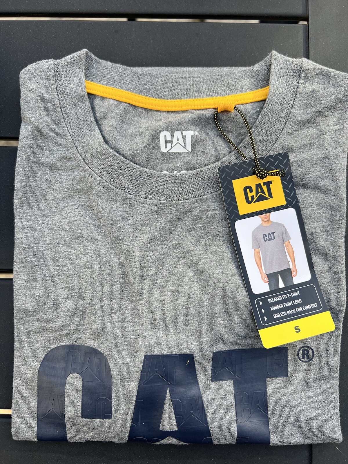 NEW Caterpillar Men’s CAT Logo Graphic Relaxed Fit T-Shirt Size S