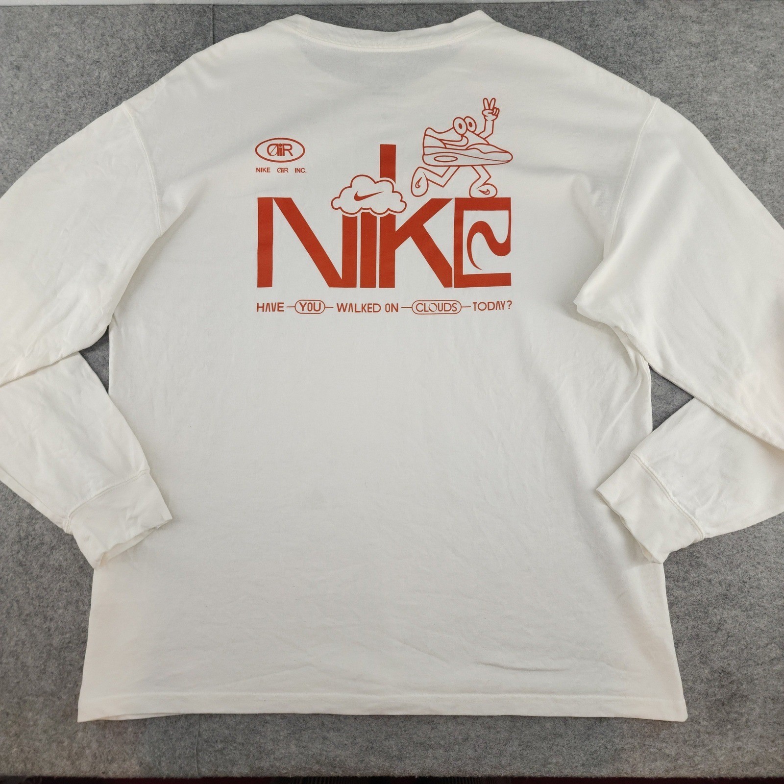 Nike Large | White Long Sleeve Air Inc Clouds Graphic Tee Mens Loose Fit