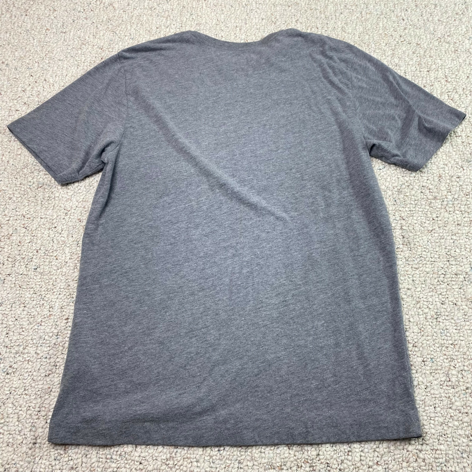 Basic Editions T Shirt sz S Gray Short Sleeve Minimalist Normcore Casual OK17