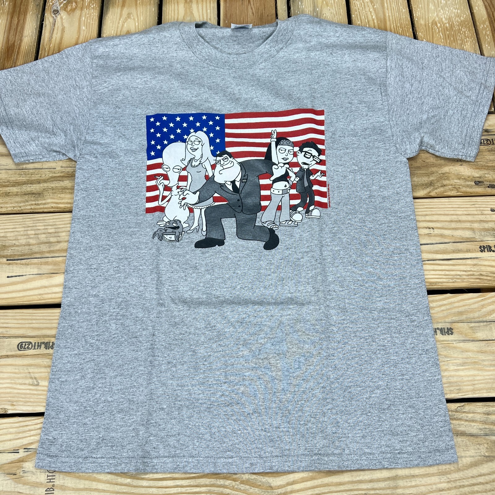 Vtg Y2K New Old Stock 2005 American Dad Flag Gray Graphic T-Shirt Men’s Sizes