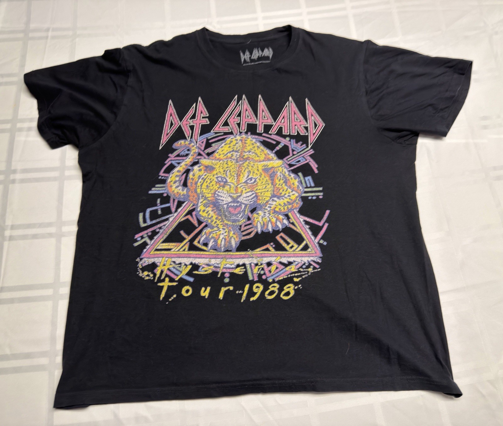 Def Leppard Hysteria Tour 1988 Graphic T-Shirt Size XL