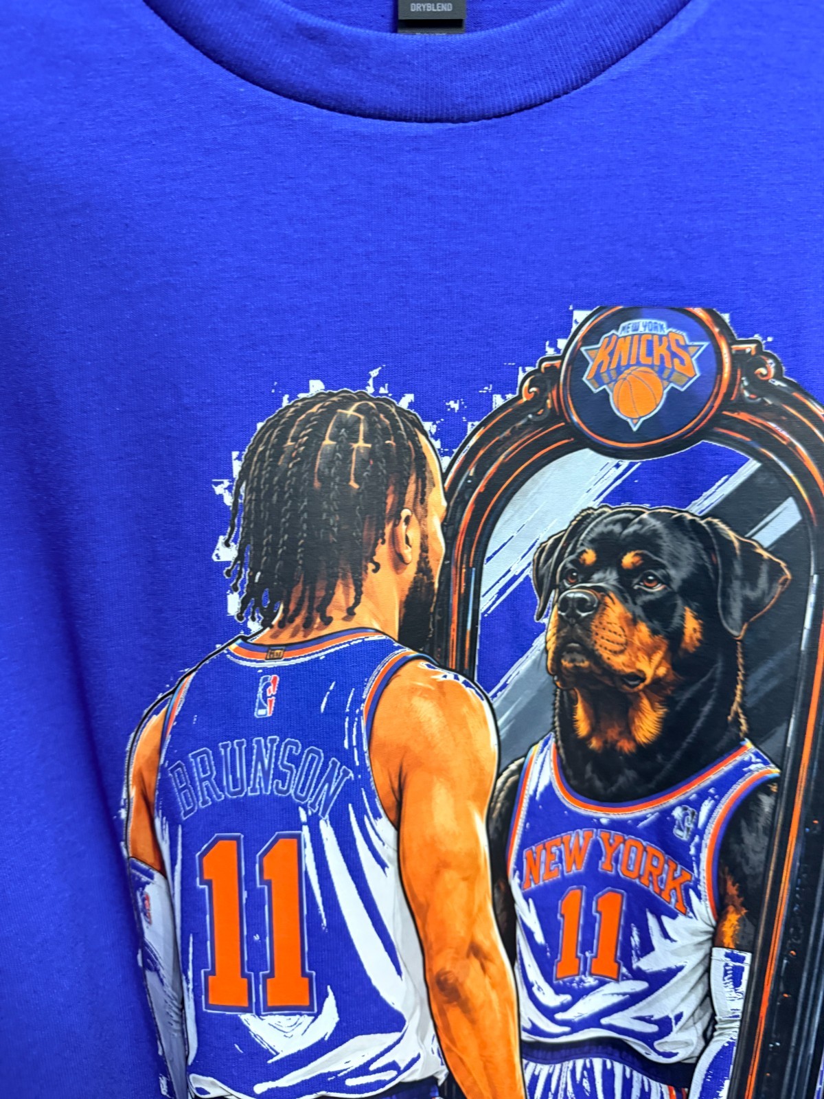 Jalen Brunson Bull Dog Basketball Graphic T-Shirt Knicks Tee New Adult XLarge