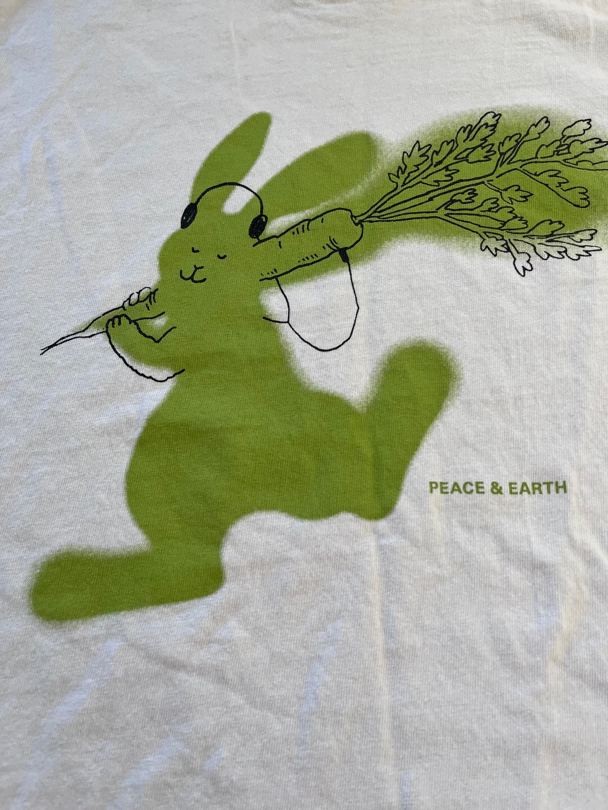 Enzo Blues Peace & Earth Rabbit Graphics WHITE Tshirt – Unisex Men’s Free Size