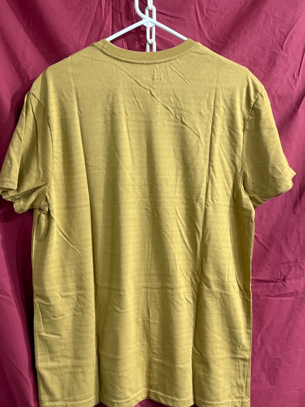 Goodfellow Co – Gold – Mens Short Sleeve T-Shirt – LARGE