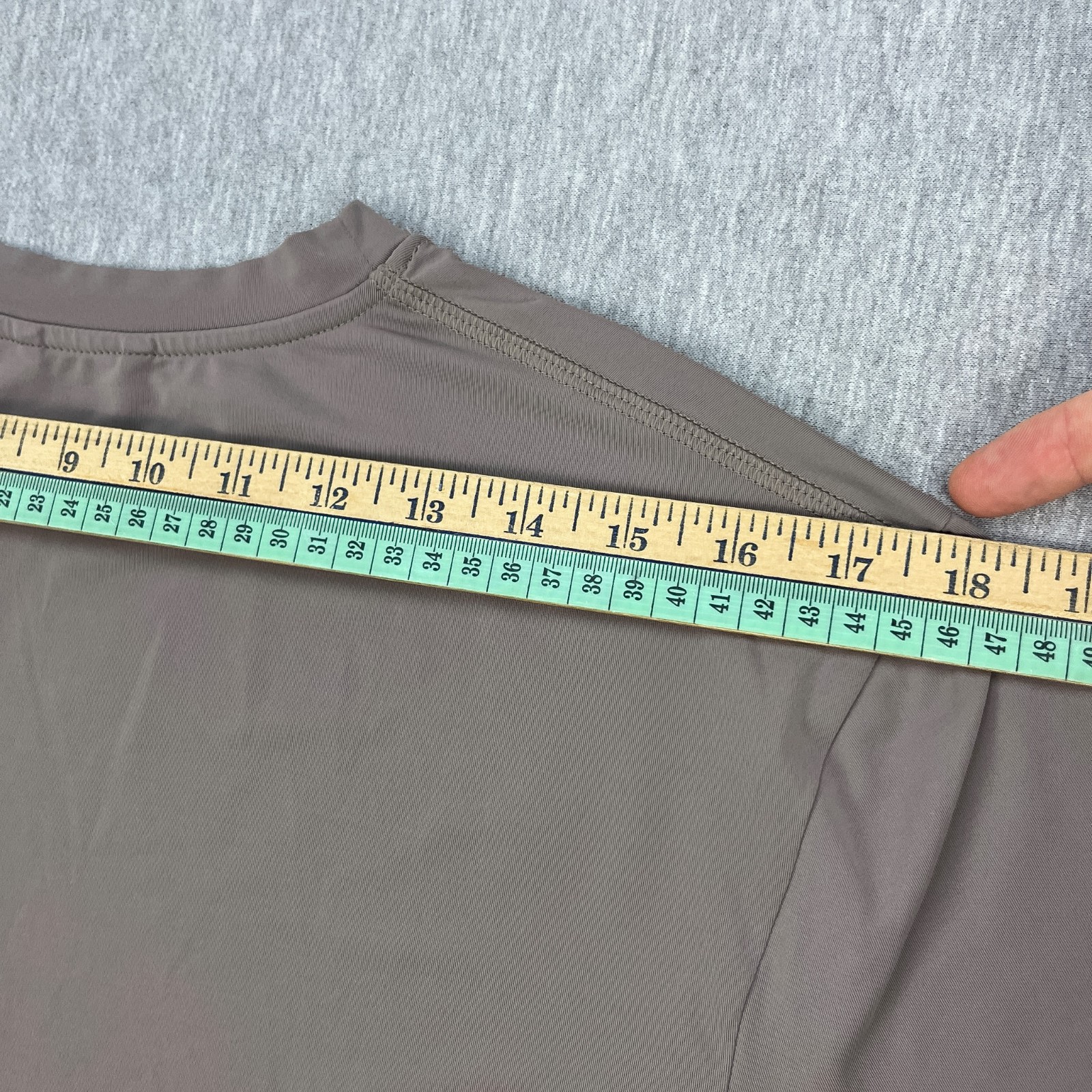 Sigrún Match Tee T-Shirt Mens S Cinder Beige Tennis Running Lightweight Active