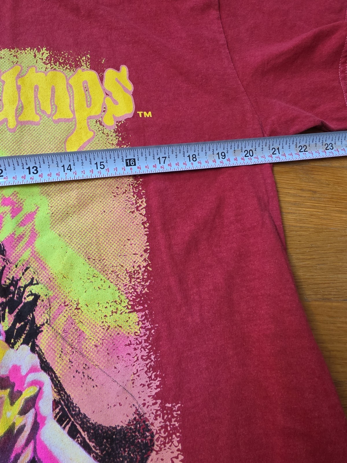 Scholastic Goosebumps T-Shirt Med Looks Could Kill Haunted Mask Graphic Tee 90s