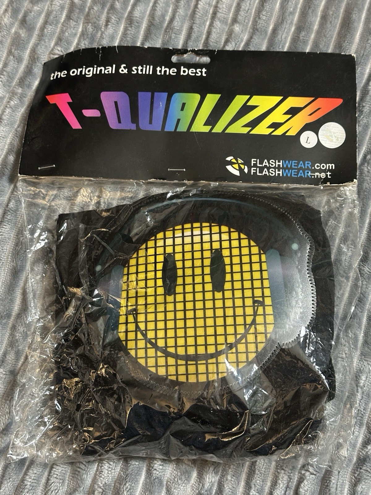 FlashWear T-Qualizer Smiley Face Sound Activated LED Equalizer T-Shirt Large