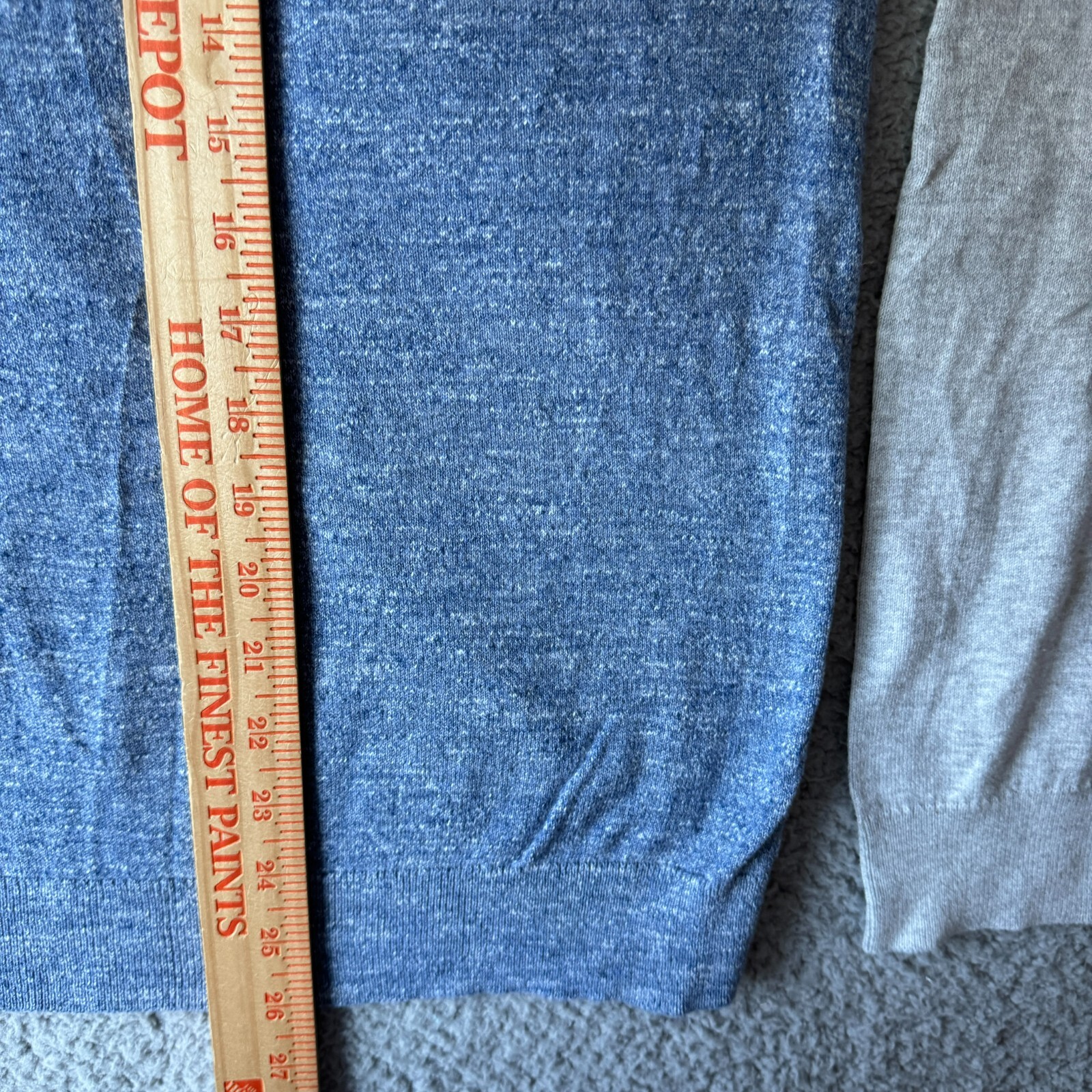 Express T Shirt Mens Medium Gray Casual Outdoor Winter Holiday Long Sleeves
