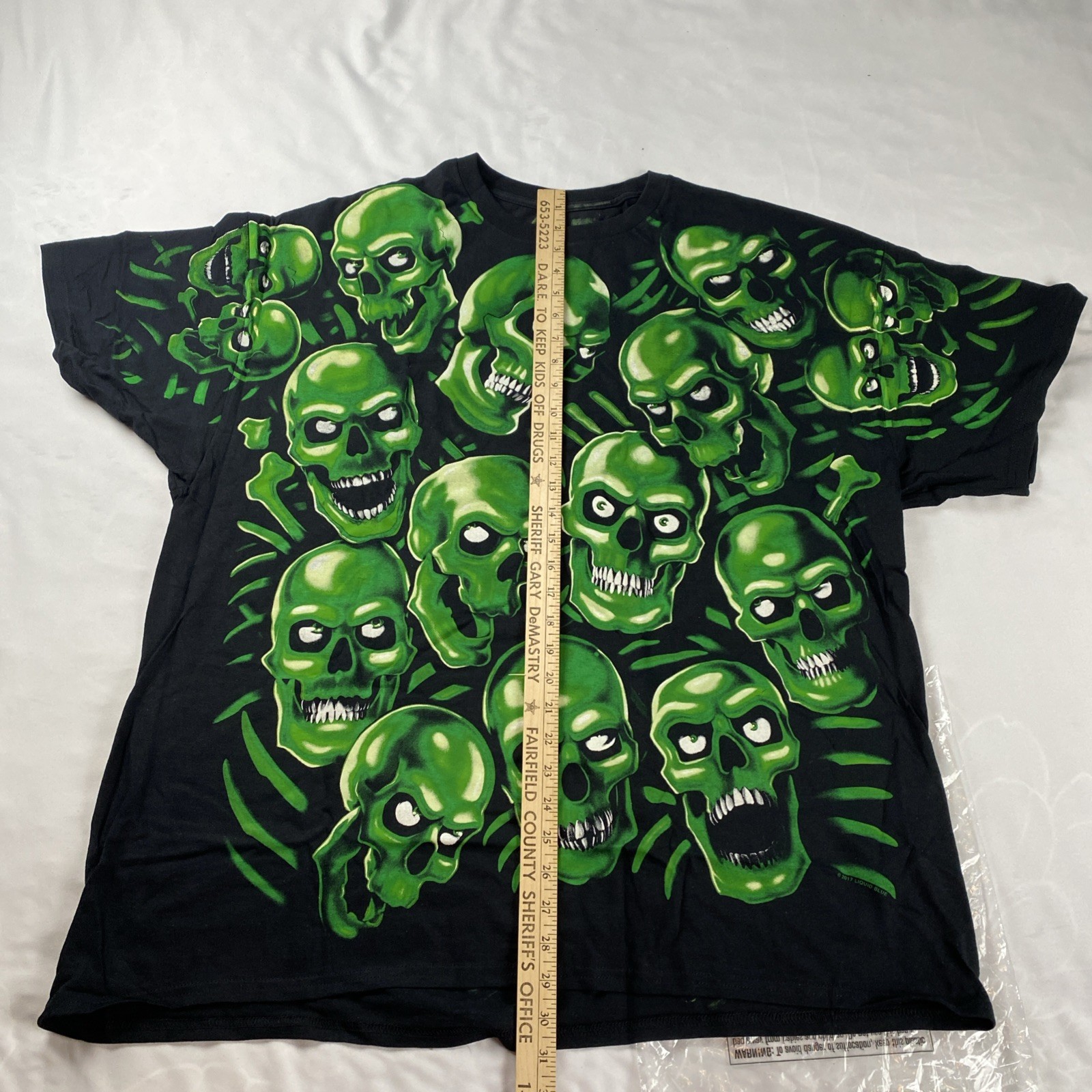 Liquid Blue Men’s 2XL Green Skulls T-Shirt 2017 NEW