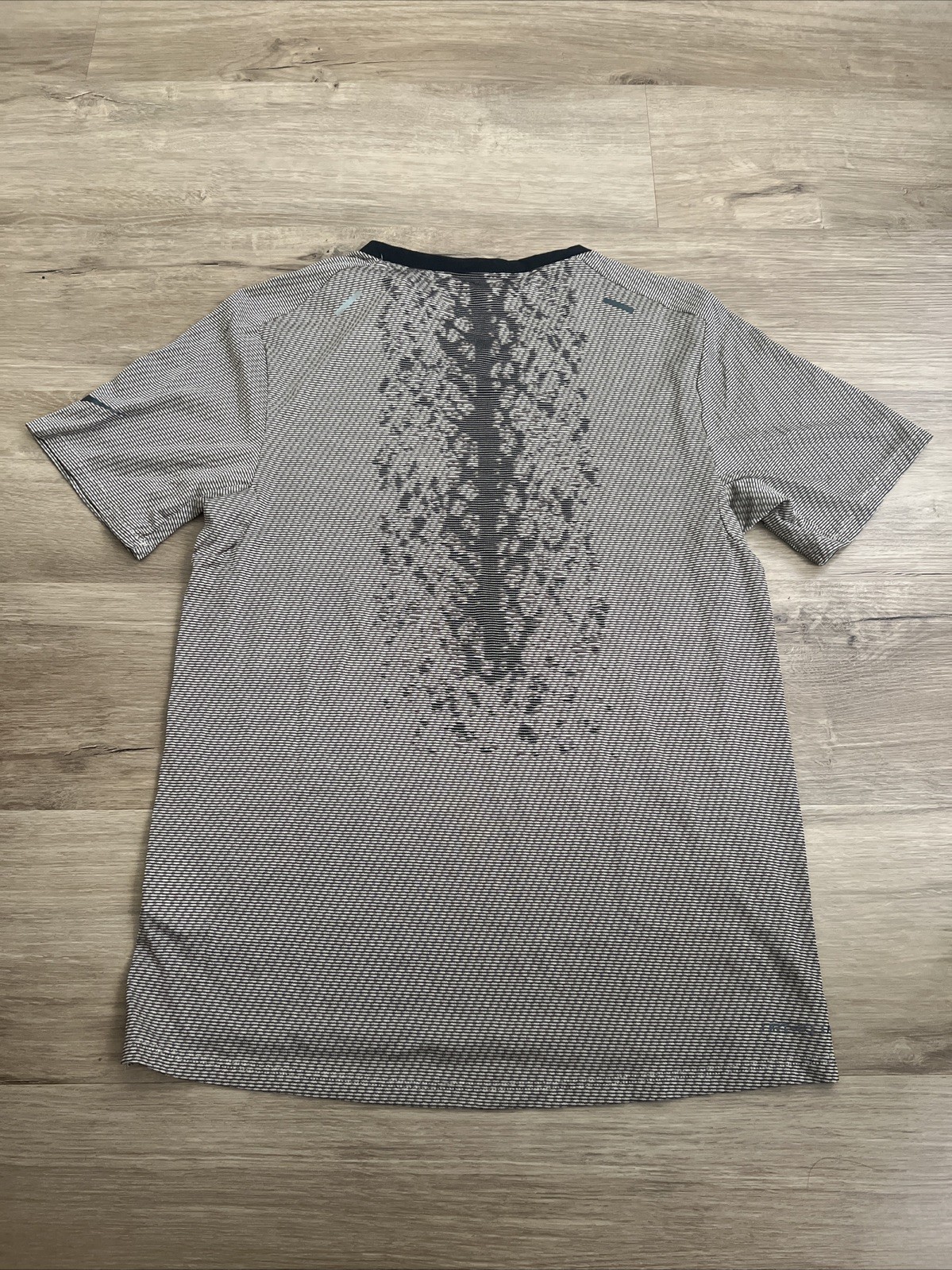 Nike Dri-FIT ADV Running Division Techknit Shirt Tan Men Size Small DQ4778-011
