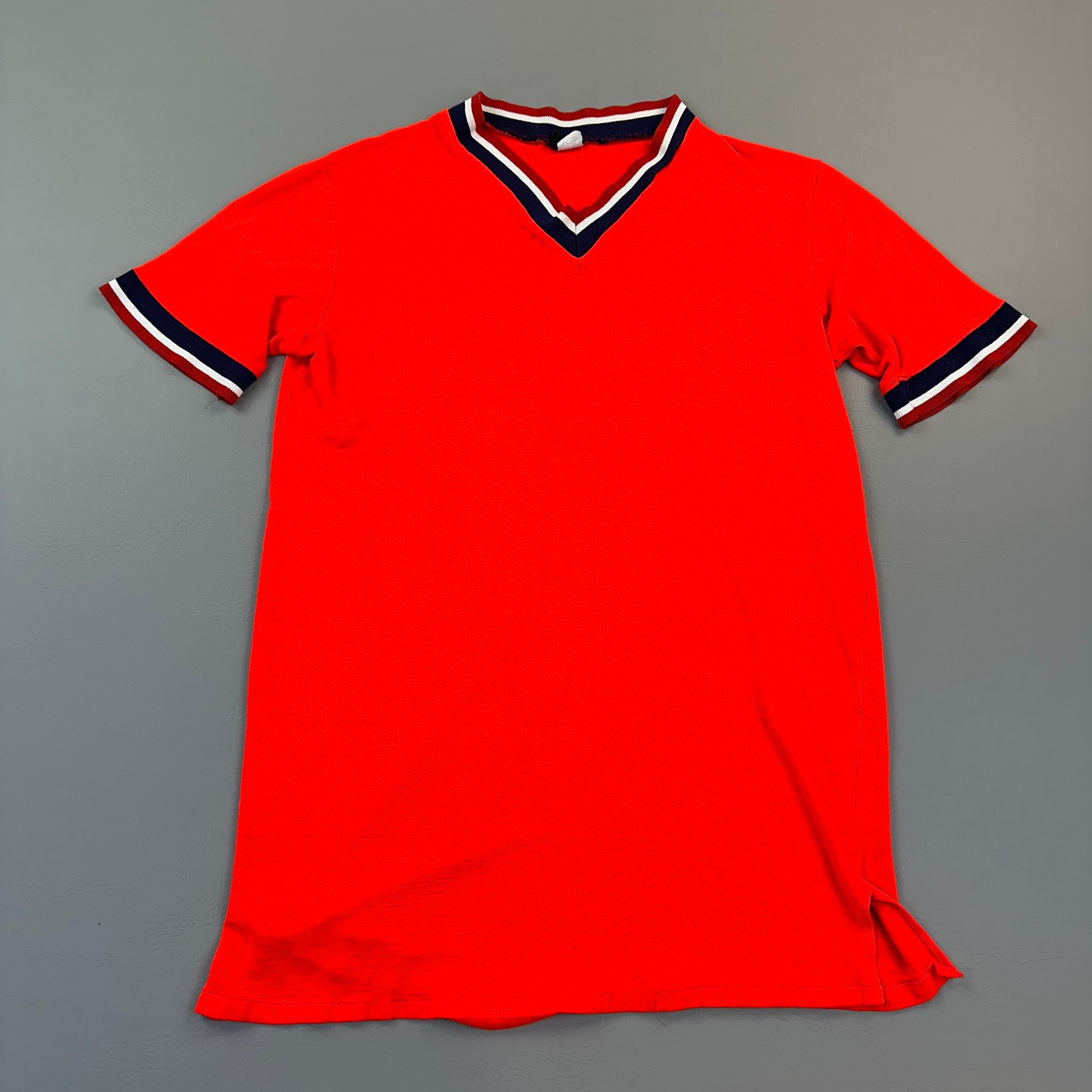 Vintage Sears Mens Store Shirt Mens XL Red Acrylic V Neck Short Sleeve USA 70s