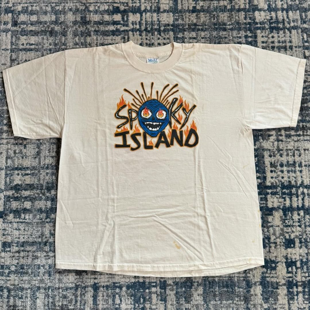 2002 SCOOBY-DOO SPOOKY ISLAND Vintage T-Shirt Reprint