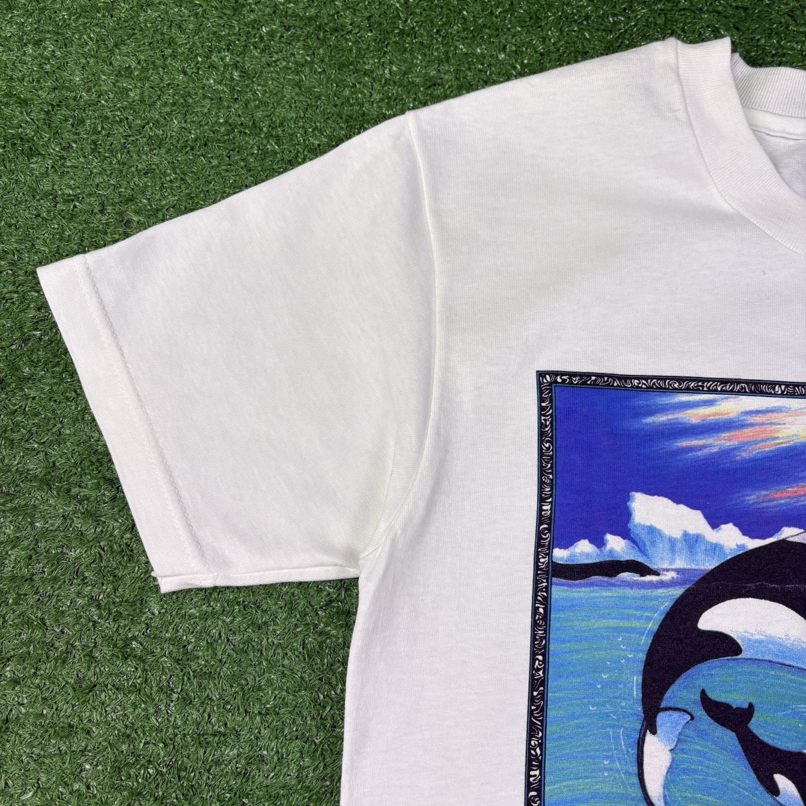 Vintage 1994 Voices of the Sea Wildlife Orca Killer Whale 90s Shirt Adult Small