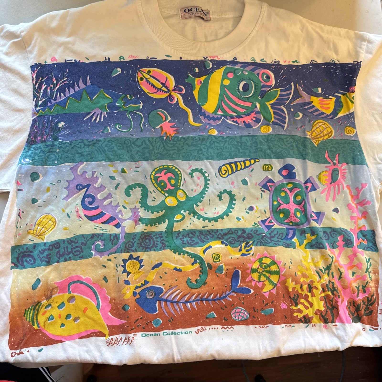 Vintage Ocean Collection T-Shirt Size Large Octopus Fish Seahorse Malaysia Read*
