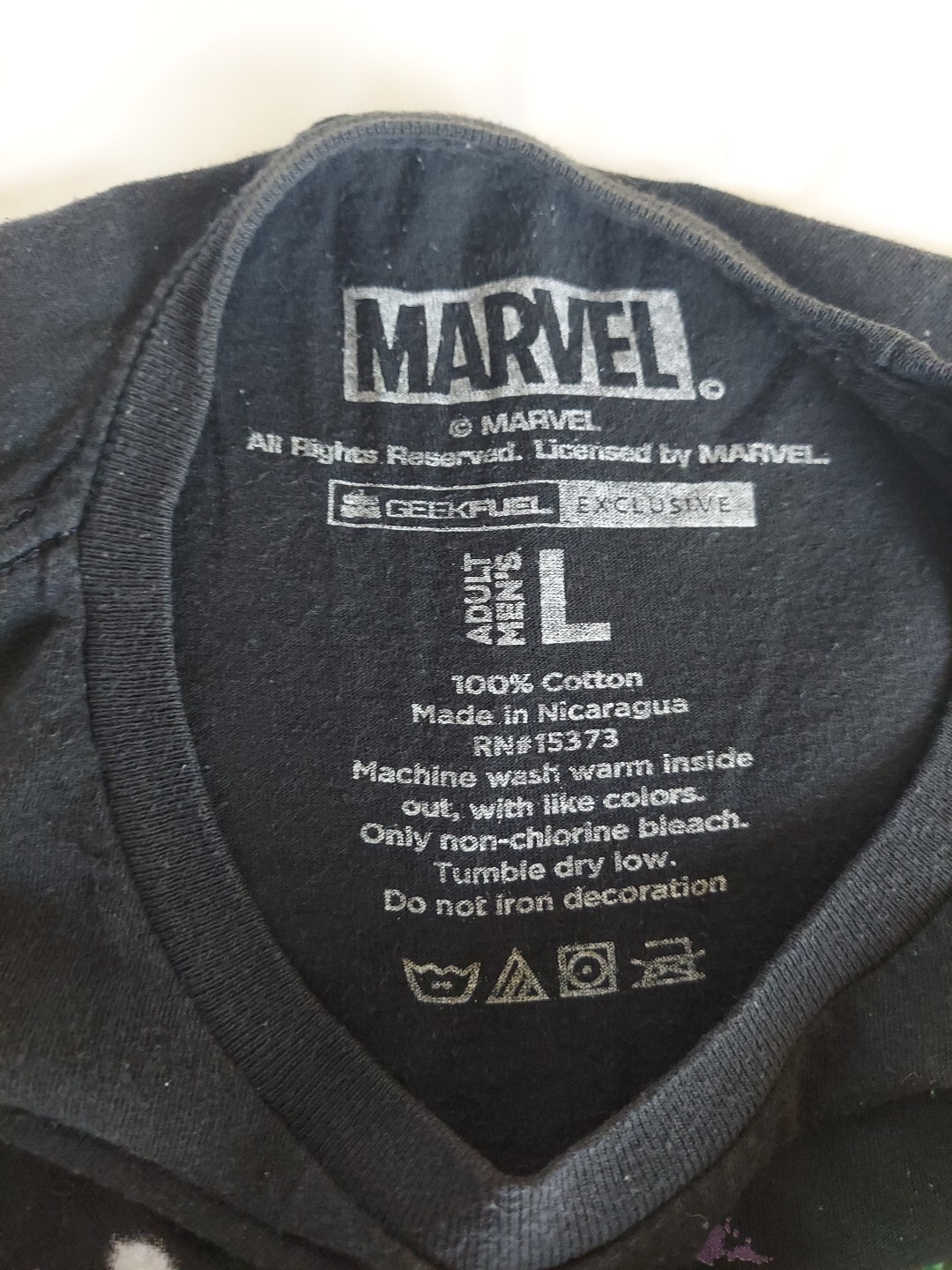 Marvel Avengers Infinity War Thanos Gauntlet Mens L T-shirt Geek Fuel Exclusive