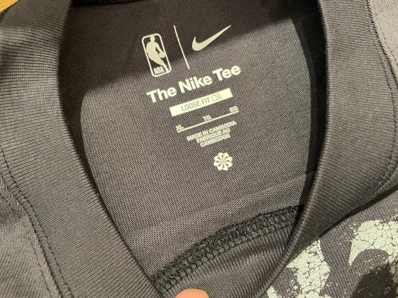 Nike NBA Champions New York Knicks 2026 Crystal Rhinestone Tshirt Black Sz XL