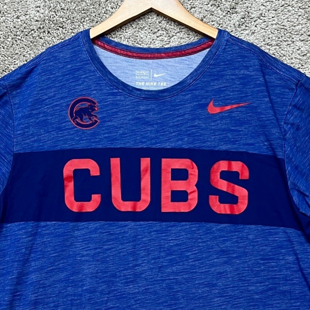 Chicago Cubs Nike T-Shirt Mens XL Blue Heathered Athletic MLB Dri-FIT SWOOSH EUC