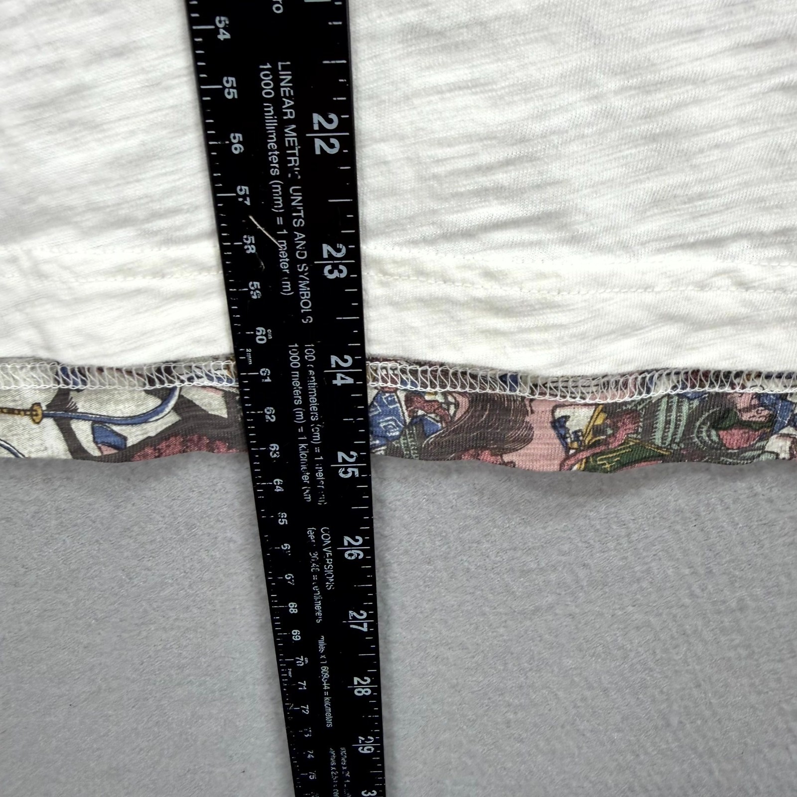 Uniqlo UT x Museum of Fine Arts, Boston T-Shirt Mens M White Graphic Crew Neck