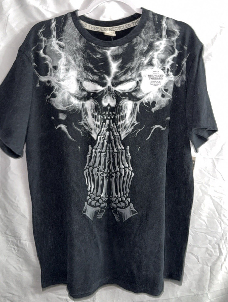 Recycled Threads Affliction-style Graphic shirt SKULL SMOKE SIZE LARGE NEW Y2K