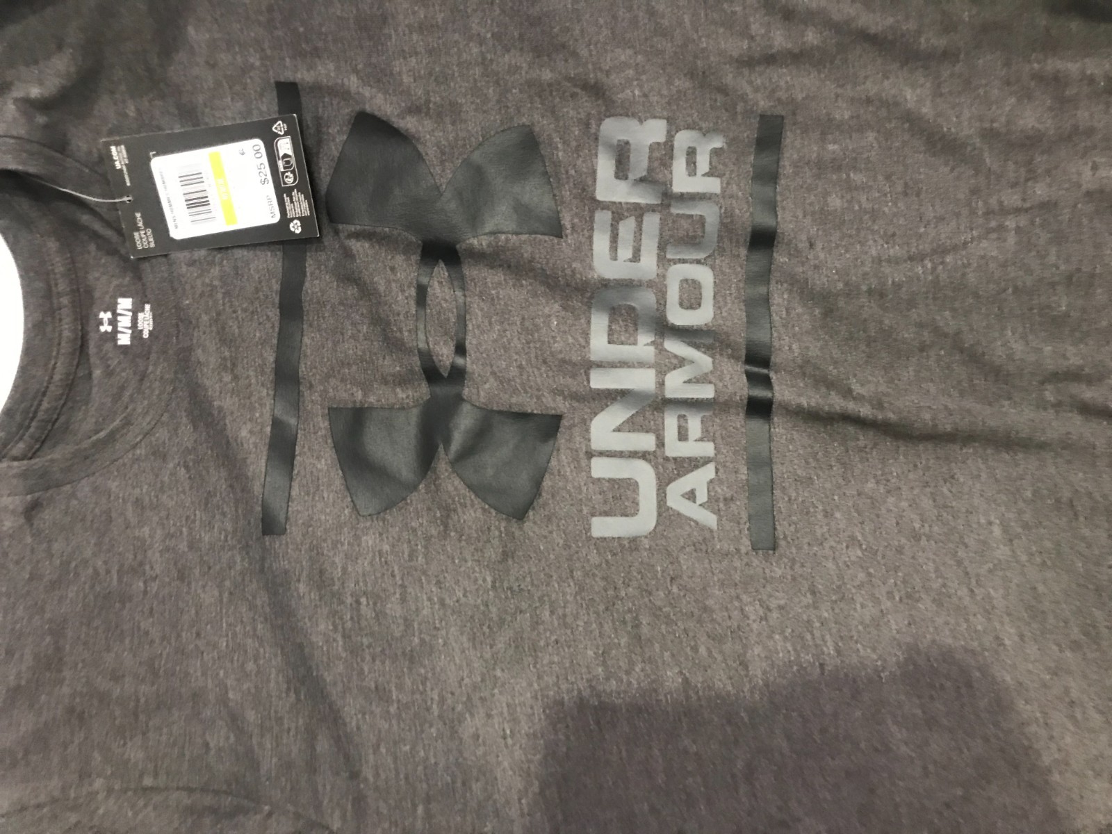 Under Armour Men’s T-shirt heather gray, with black logo. NEW WITH TAGS! size M
