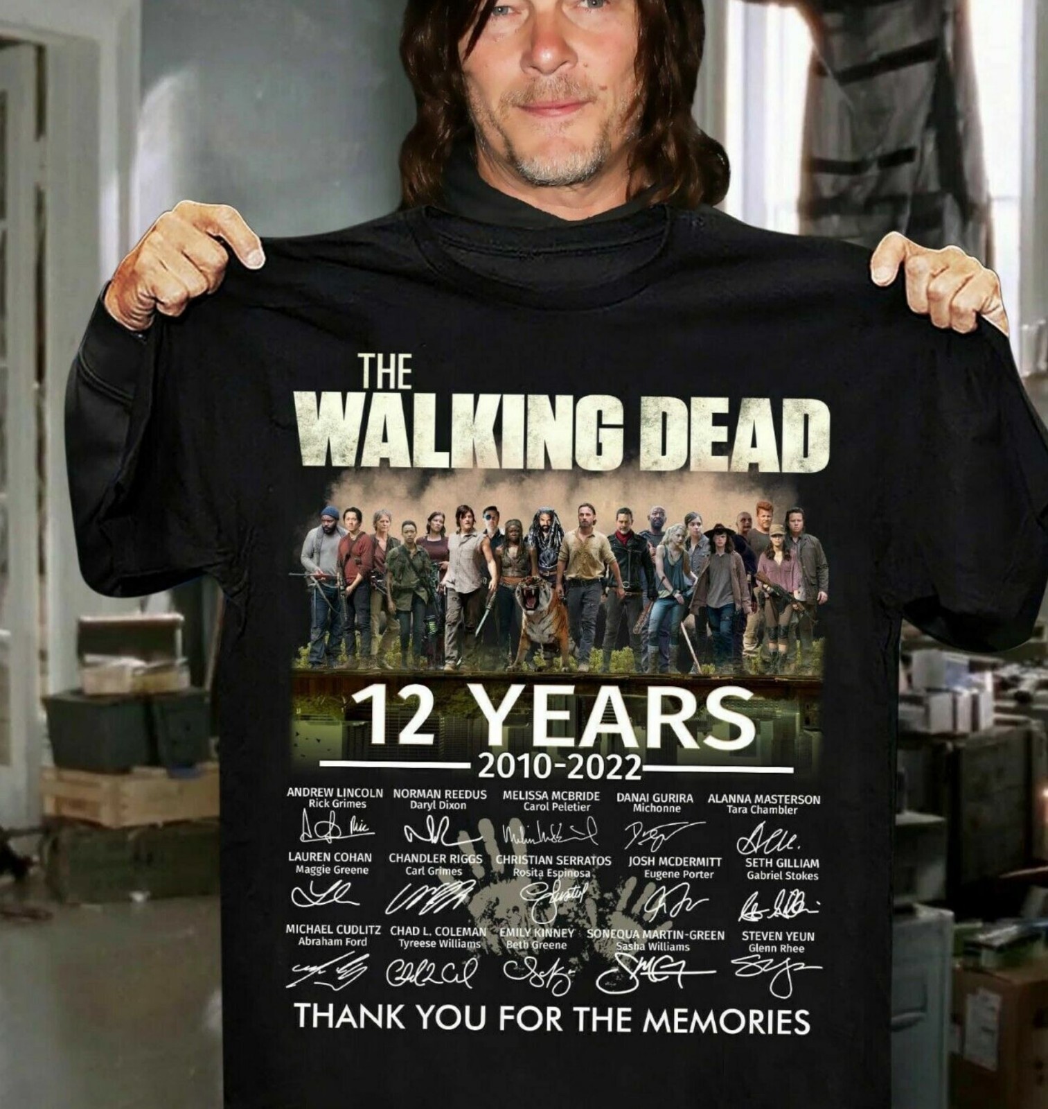 The Walking Dead 12th Anniversary 2010-2022 Movie Film Tee Shirt