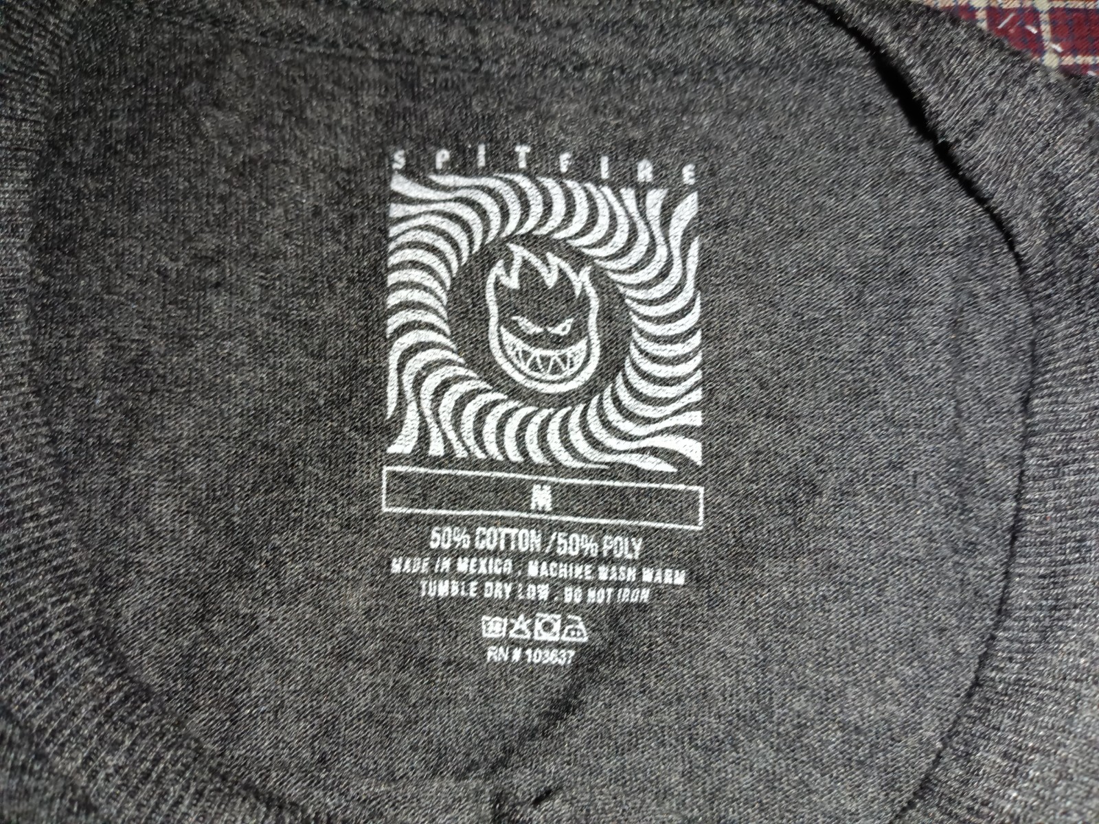 Gray Spitfire Wheels Dragon Shirt Size: M ( W: 19in L: 28 )