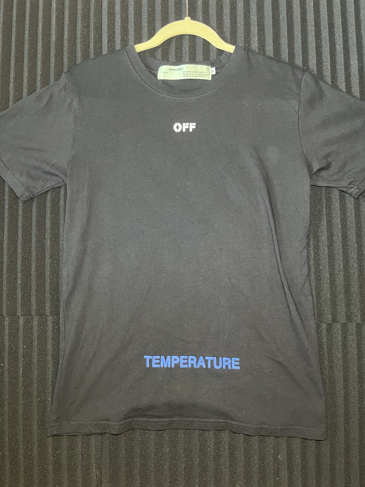 Off-White Men’s Black Temperature Graphic Logo Crew Neck SS T-Shirt Size XS