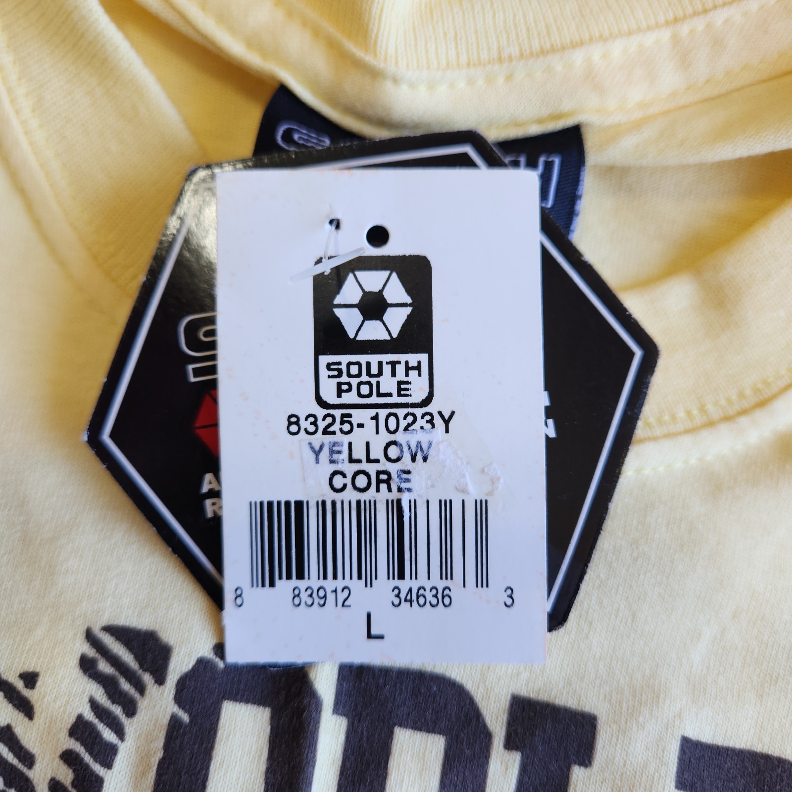 Southpole Yellow Authentic Collection Y2K Streetwear L Crew Neck Graphic T-Shirt