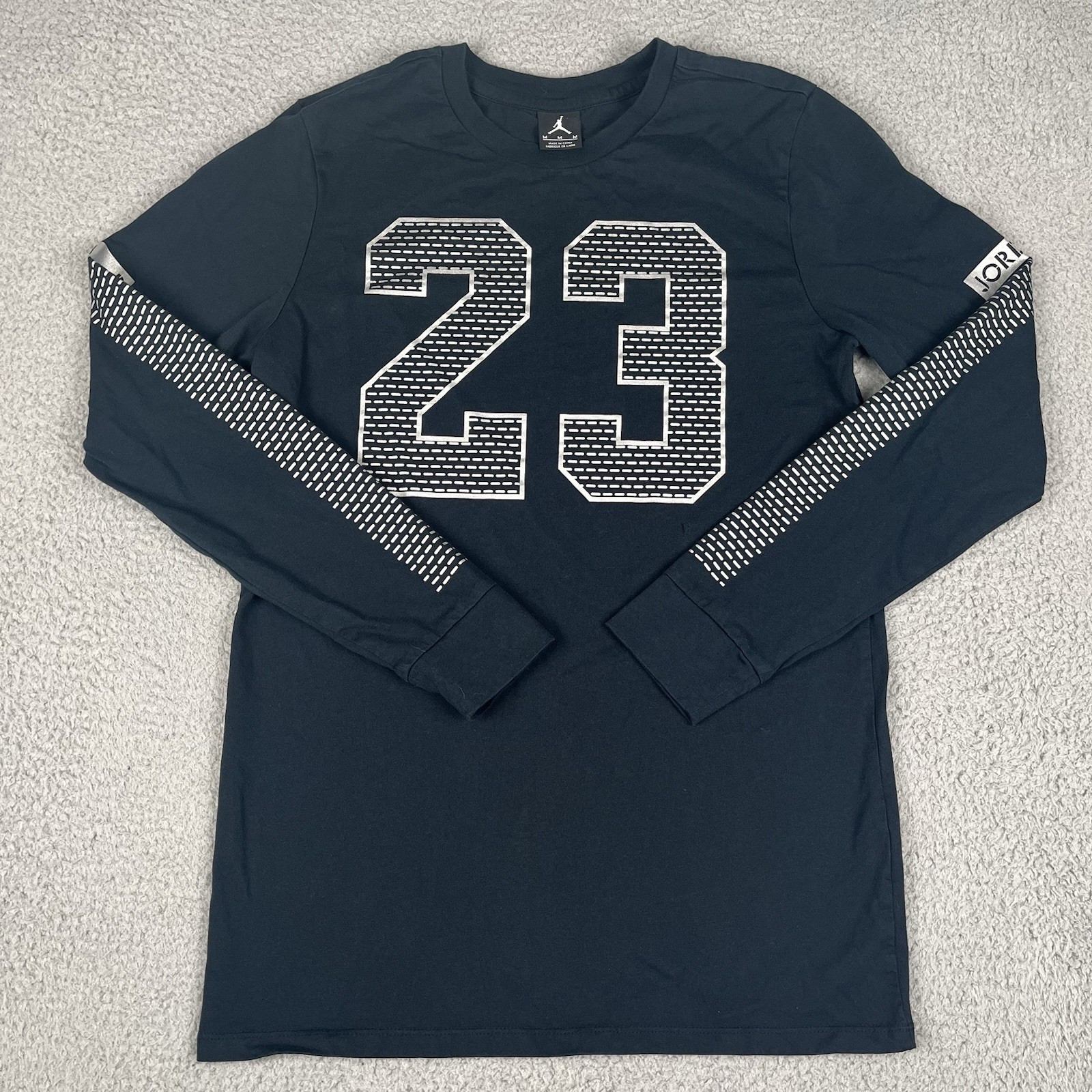 Nike Air Jordan Shirt Mens Medium Black 23 Graphic Logo Long Sleeve Basketball