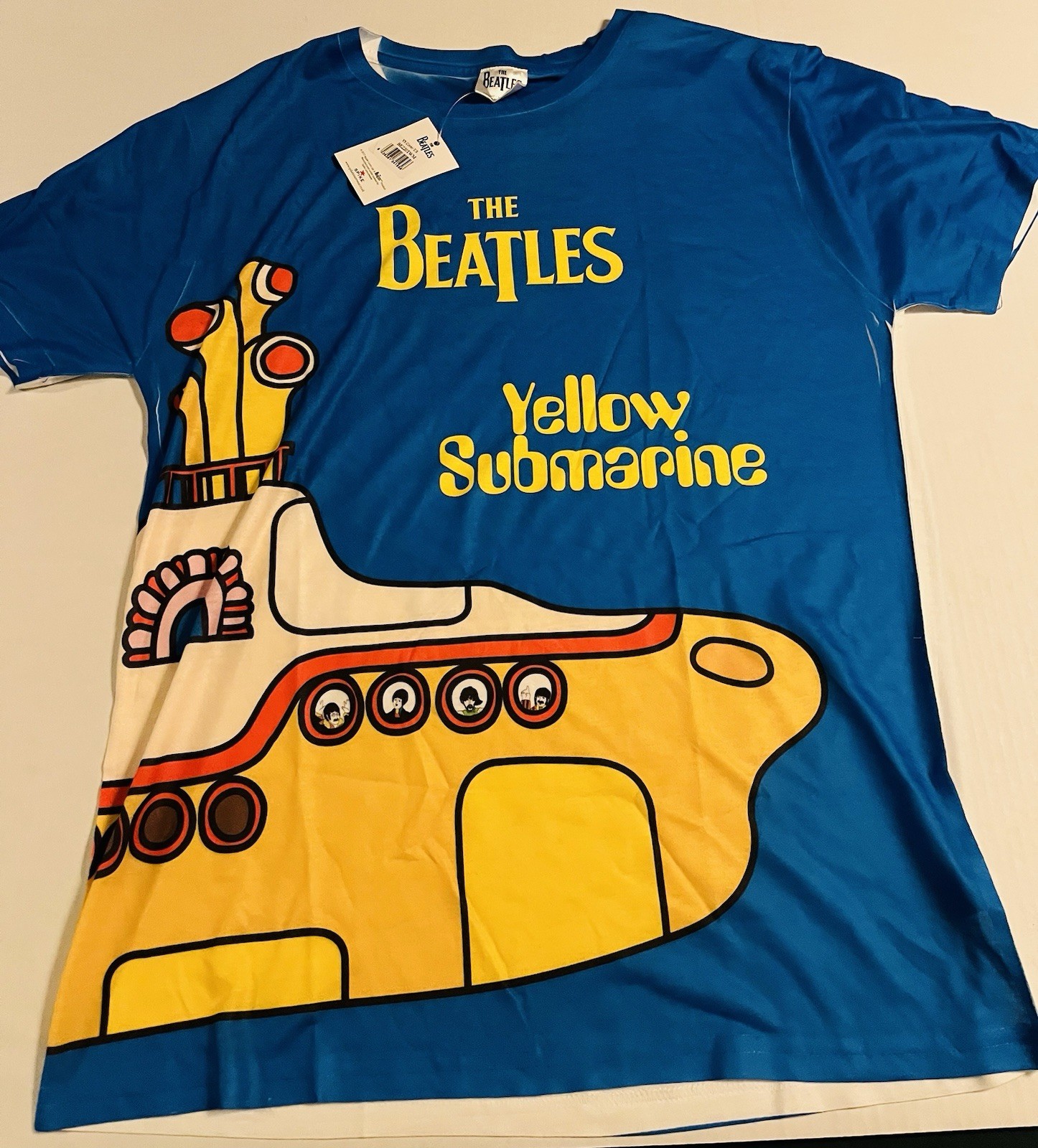 NWT Beatles Yellow Submarine Polyester T-Shirt MEDIUM Music Rock Band Album NEW