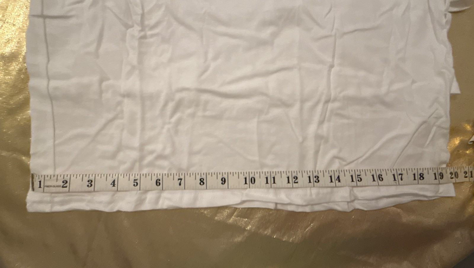 NEW No Packaging Hanes 3 Pack Sweat Block Tee Shirts V-Neck White Size M 38- 40″