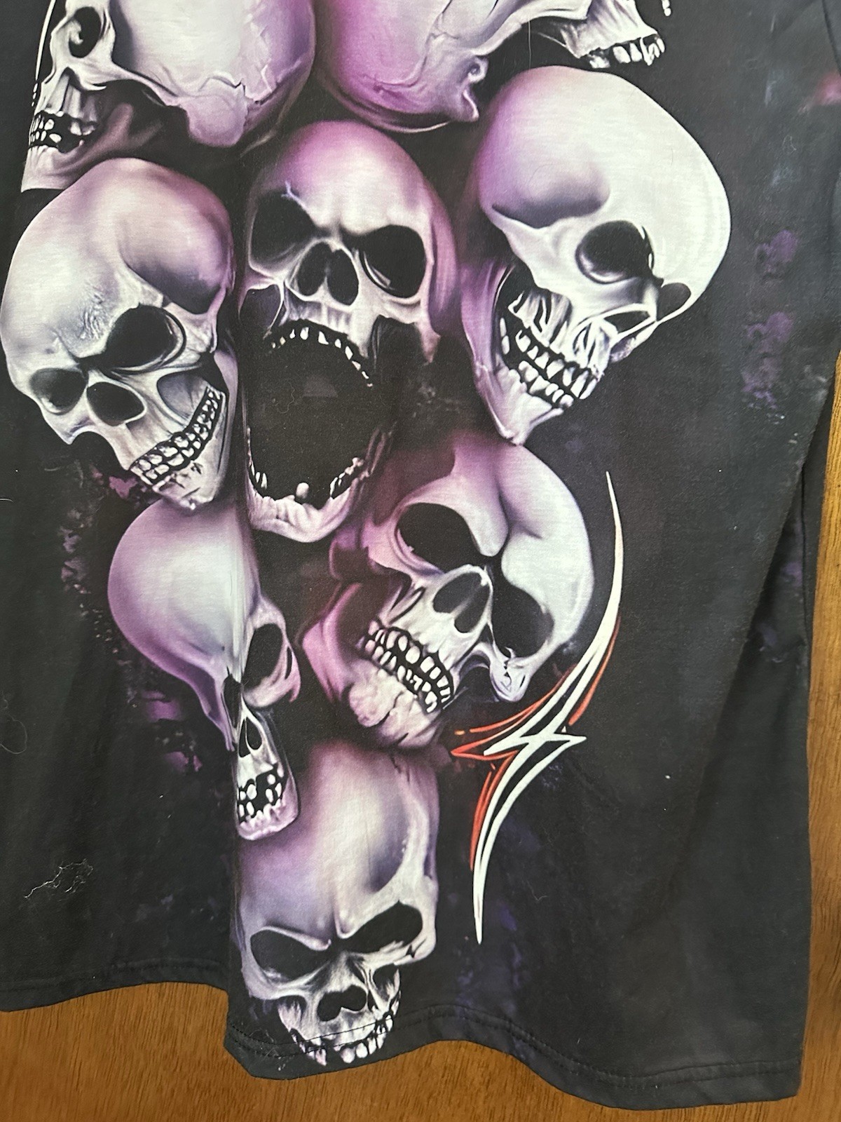Skulls Shirt Black Purple Grunge Goth Graphic Horror Tee Shirt XL Men’s Woman’s