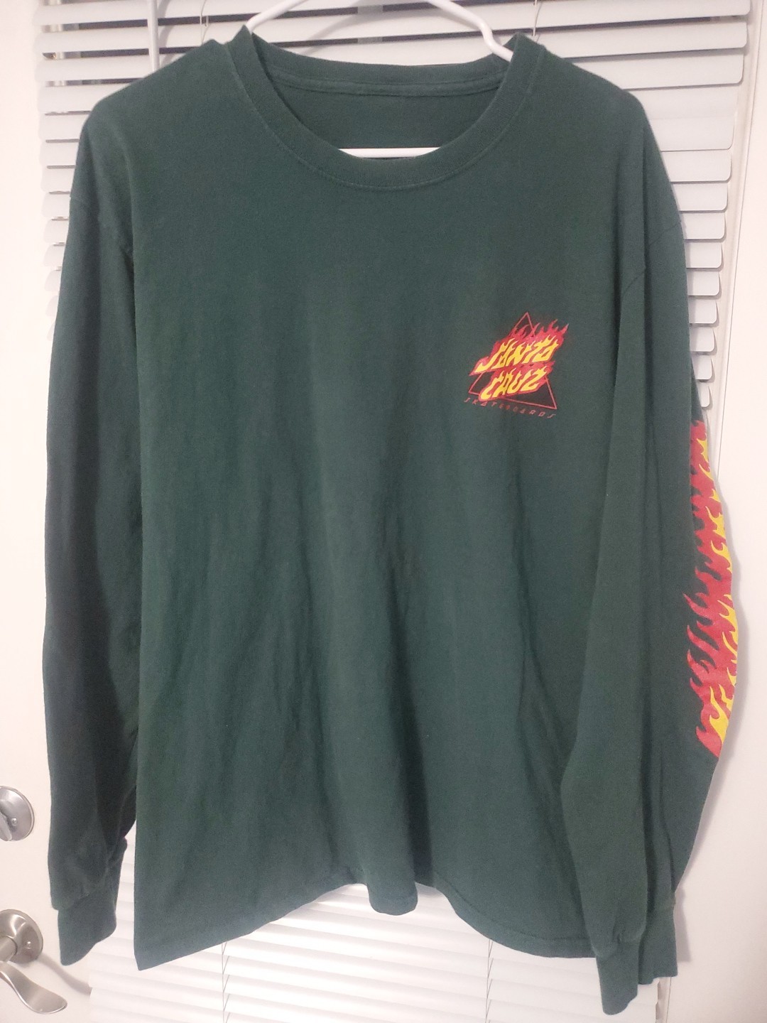 Santa Cruz Skateboards Longsleeve Green Flame Logo Large Shirt