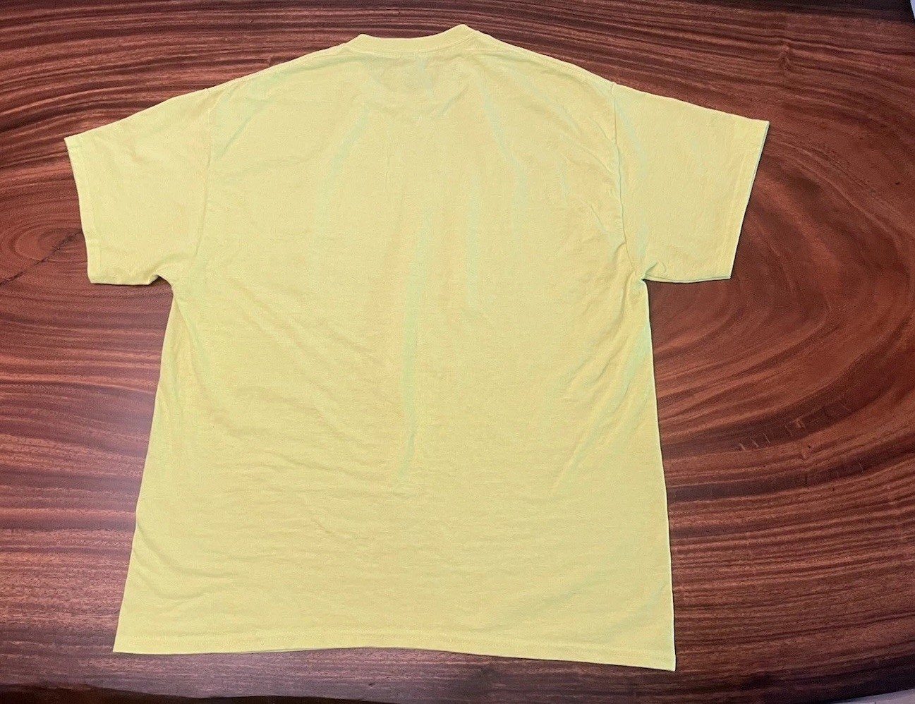Bigfoot Sasquatch Yeti Mountain Dude Mens XL T shirt Bright Yellow Cotton Gildan
