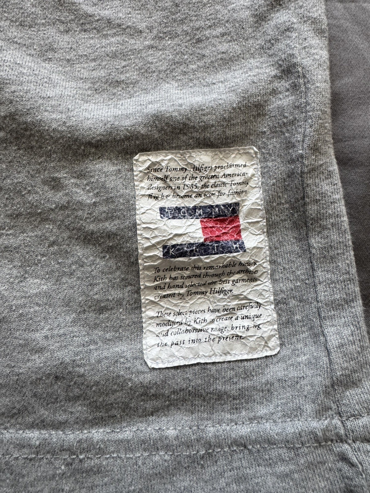 Kith x Tommy Hilfiger Flag Logo Tee Grey Heather – Size Medium