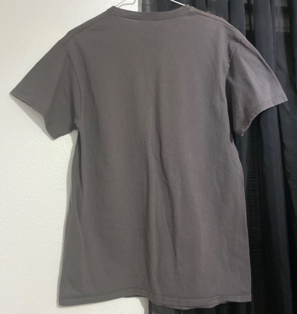 Gray Bioworld Naruto Shippuden Kakashi Team 07 Anime t-shirt Size Medium.
