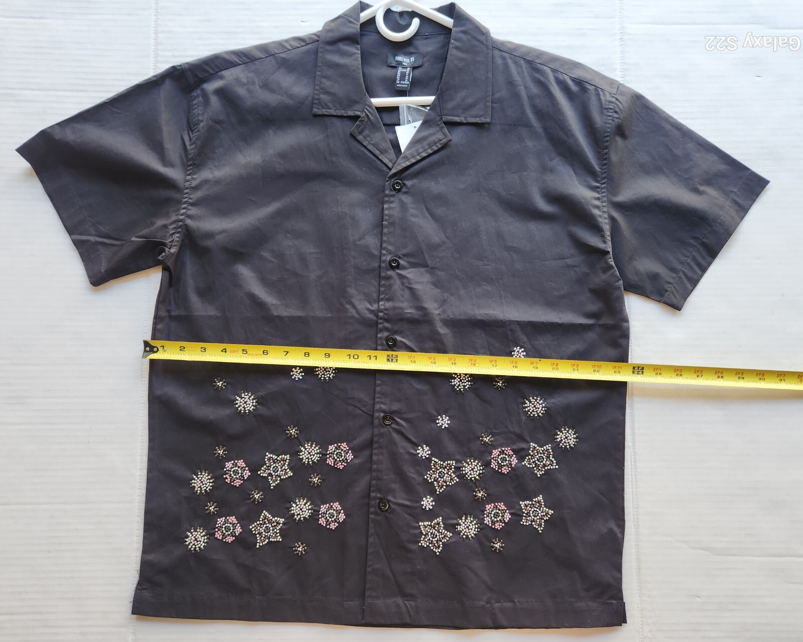 Forever 21 Men’s Apparel Black Woven Top Polo Shirt – Size: Medium